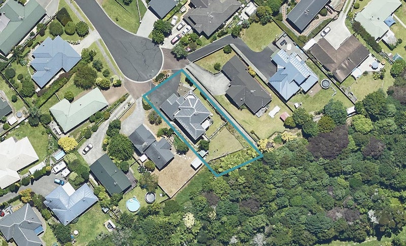 34 Tupare Heights, Pyes Pa, Tauranga - Carousel 1