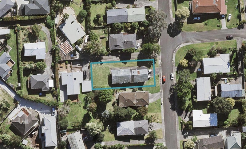 2/16 Kathleen Street, Totara Vale, Auckland - Carousel 1