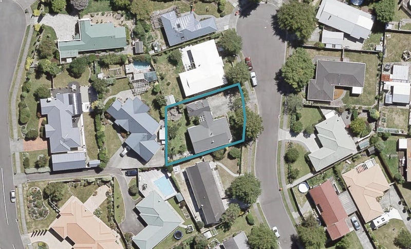 5 Donegal Grove, Birchville, Upper Hutt - Carousel 1