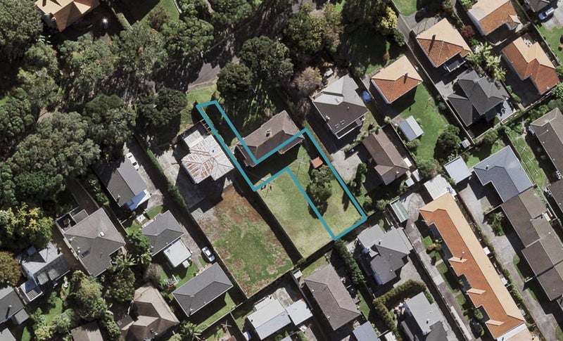 37B Raurenga Avenue, Royal Oak, Auckland - Carousel 1