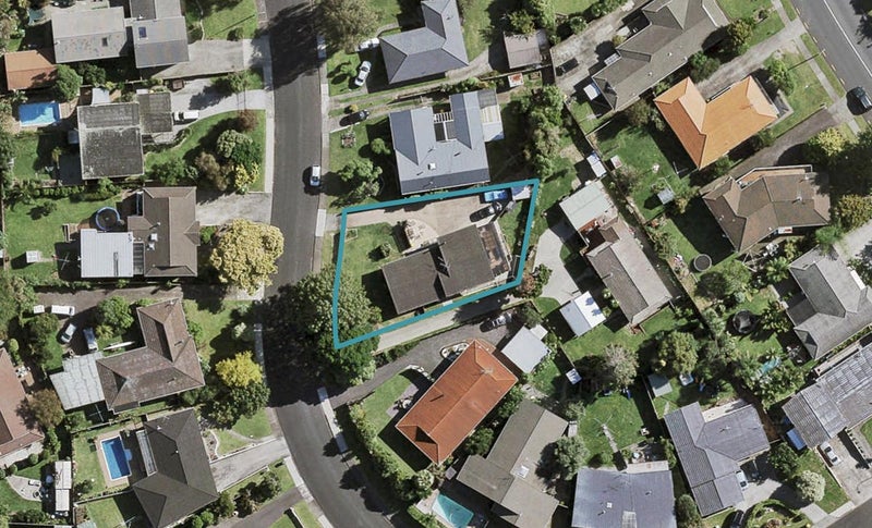 13 Lakeside Drive, Pahurehure, Papakura - Carousel 1