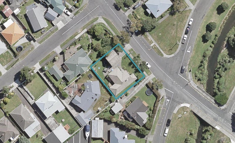 58 Birdwood Road, Waterloo, Lower Hutt - Carousel 1