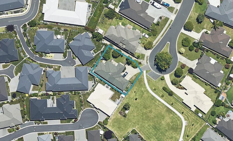 48 Kakapo Place, Pyes Pa, Tauranga - Carousel 1
