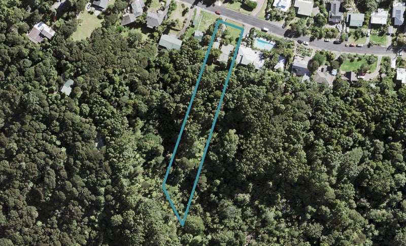 53 Minnehaha Avenue, Titirangi, Auckland - Carousel 1