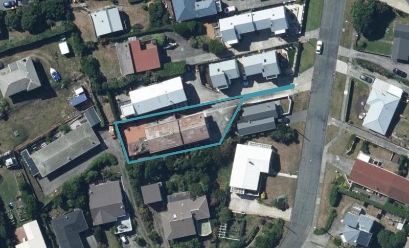 5B Lambley Road, Tītahi Bay, Porirua - Carousel 1