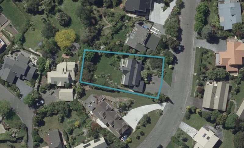 16 Woodside Common, Westmorland, Christchurch - Carousel 1