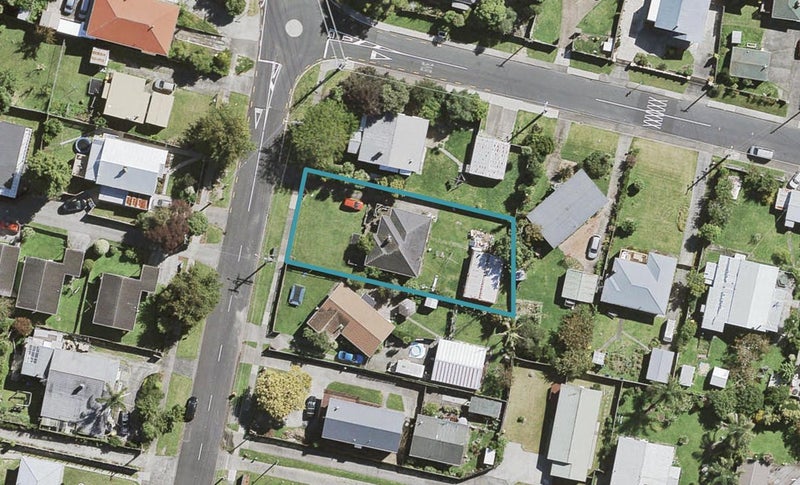 52 Woodglen Road, Glen Eden, Auckland - Carousel 1
