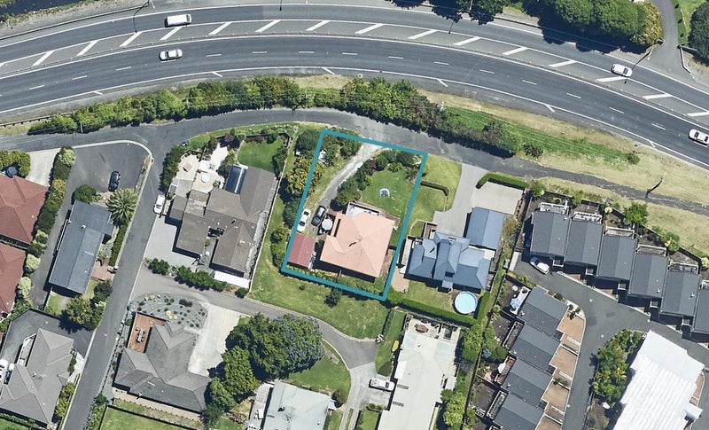 100 Kinloch Way, Bethlehem, Tauranga - Carousel 1