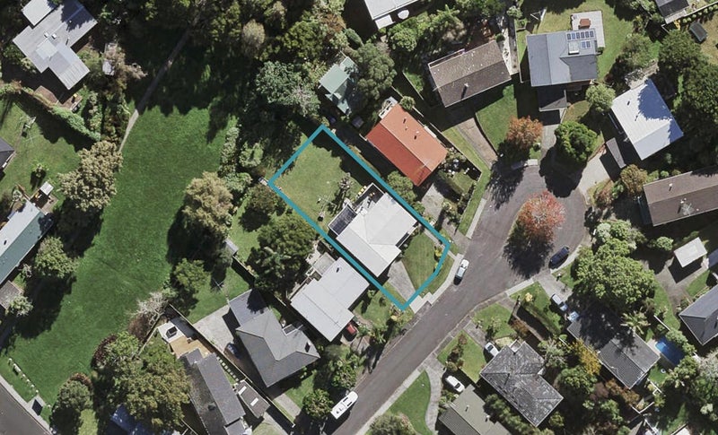 10 Munstead Place, Hillcrest, Auckland - Carousel 1
