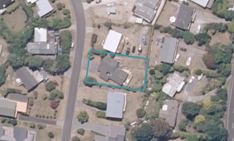7B Isobel Street, Acacia Bay, Taupo - Carousel 1