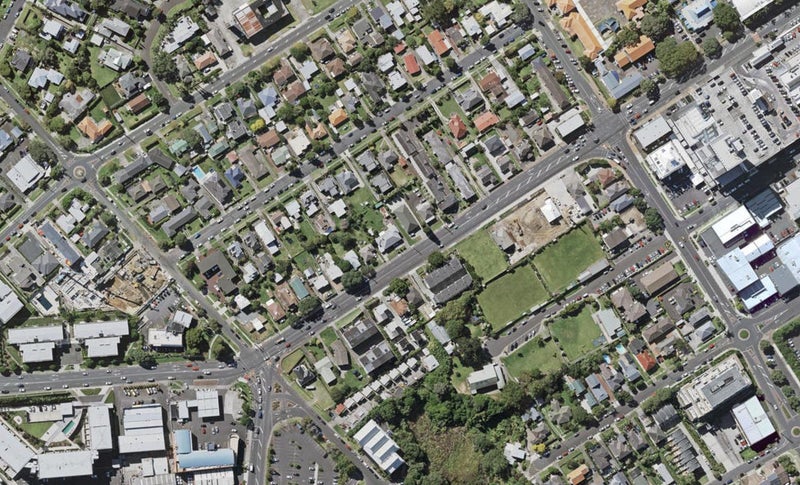 49 Anzac Street, Takapuna, Auckland - Carousel 1