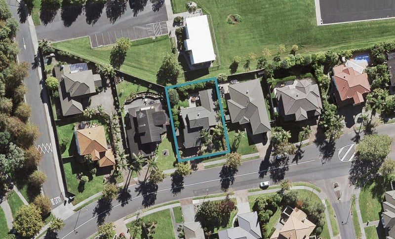 11 Oakway Drive, Schnapper Rock, Auckland - Carousel 1