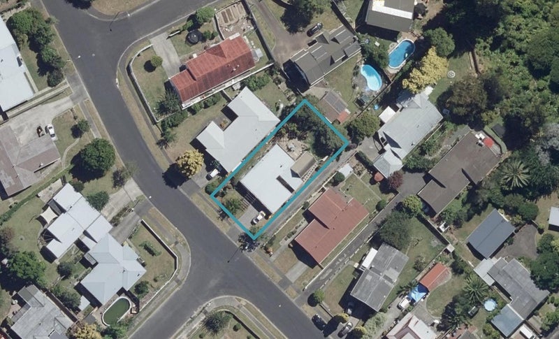 21 Winstone Avenue, Chartwell, Hamilton - Carousel 1