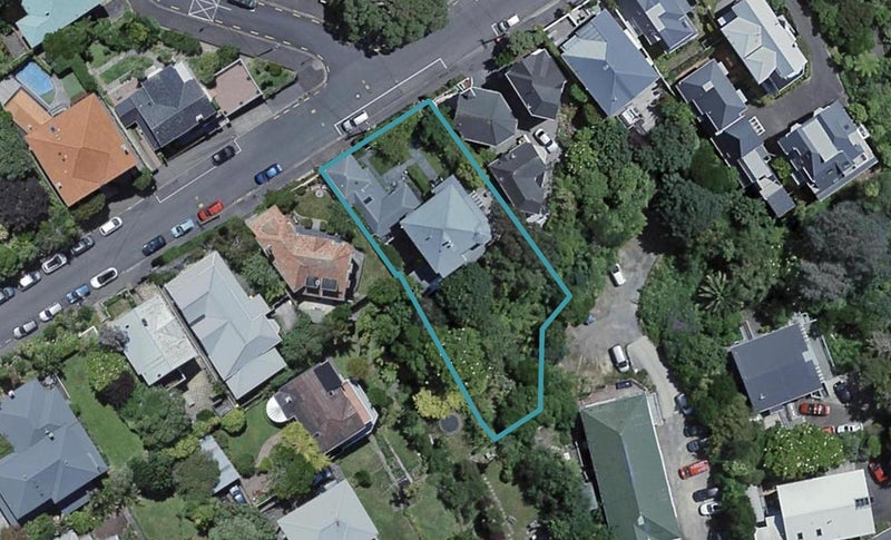 71 Bolton Street, Kelburn, Wellington - Carousel 1