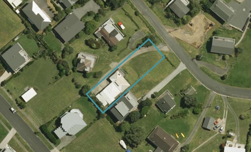 18 Wairahi Road, Langs Beach, Waipu - Carousel 1