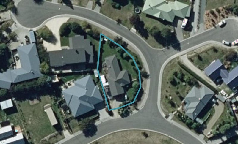 2 Ryalls Way, Wanaka - Carousel 1