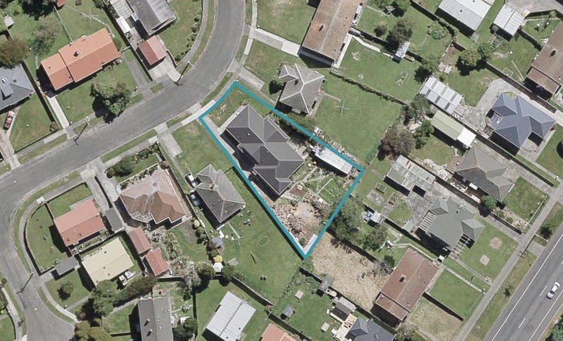 16 Hughes Crescent, Taita, Lower Hutt - Carousel 1
