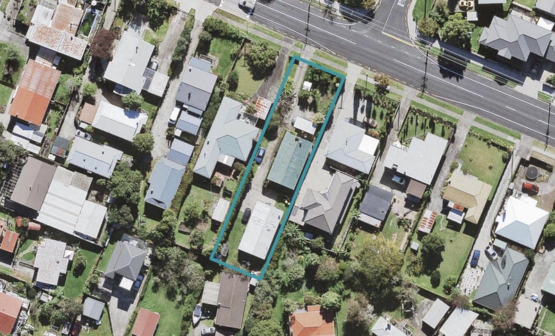 2/28 Saint Leonards Road, Kelston, Auckland - Carousel 1