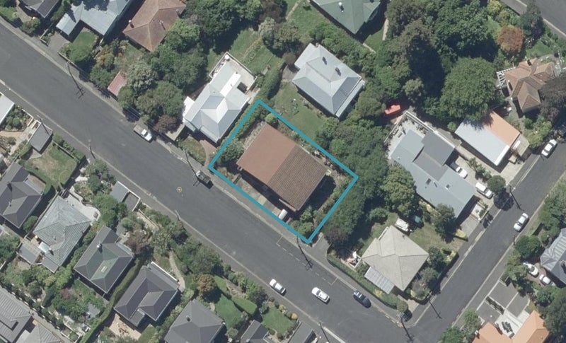 38 Cannington Road, Maori Hill, Dunedin - Carousel 1