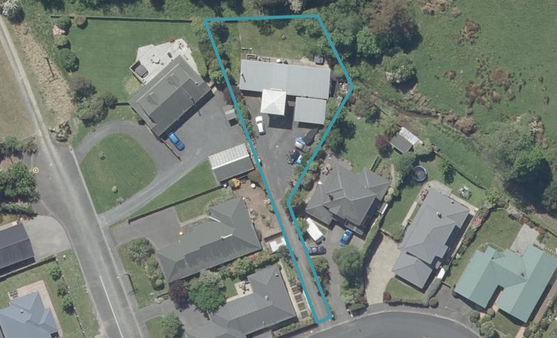 1 Freeman Close, Abbotsford, Dunedin - Carousel 1