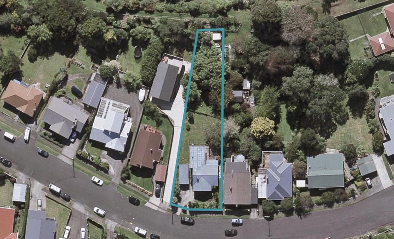 51 Waiwaka Terrace, Strandon, New Plymouth - Carousel 1
