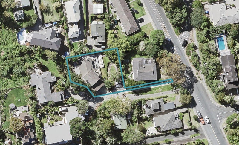 212 Beach Road, Campbells Bay, Auckland - Carousel 1