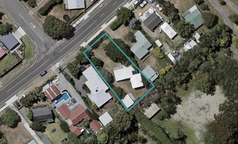 28 William Street, Waikanae Beach, Waikanae - Carousel 1