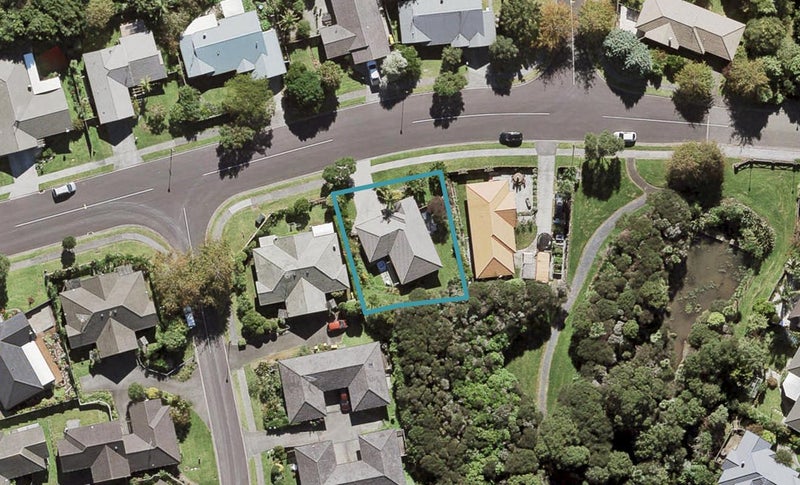 19 Rush Creek Drive, Westgate, Auckland - Carousel 1