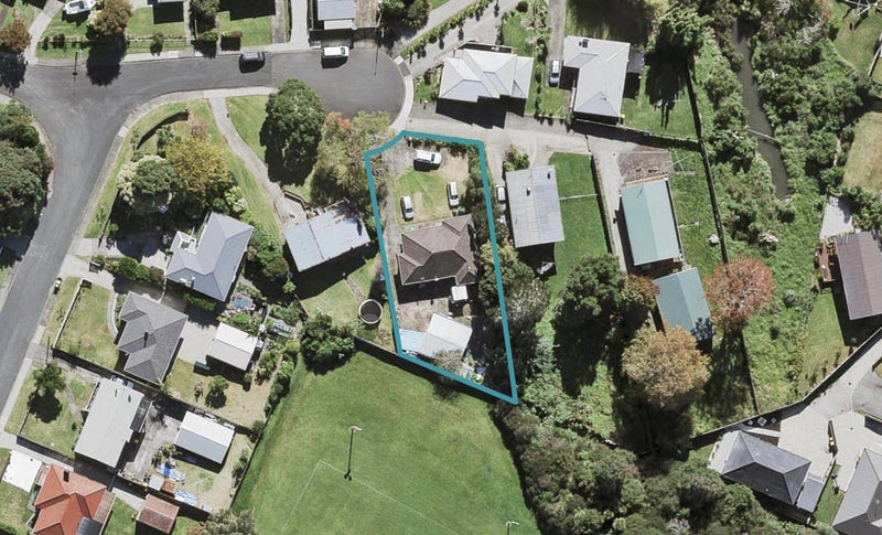 19 Aronui Terrace, Kelston, Auckland - Carousel 1