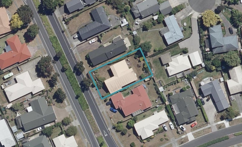8 Discovery Drive, Flagstaff, Hamilton - Carousel 1