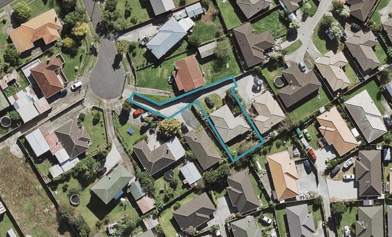22 Burbridge Road, Favona, Auckland - Carousel 1