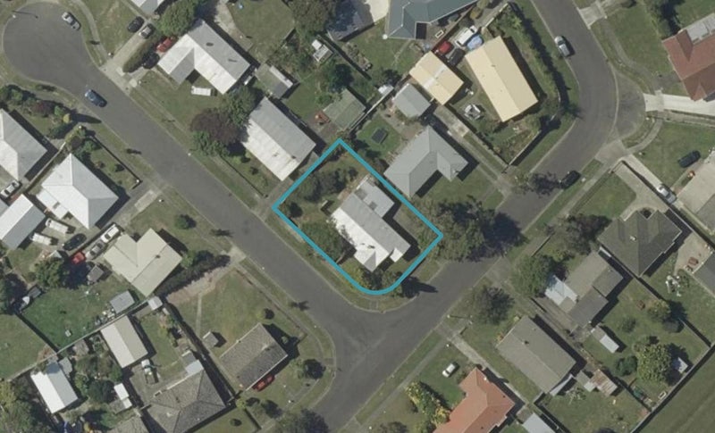 12 Benbow Place, Awapuni, Palmerston North - Carousel 1