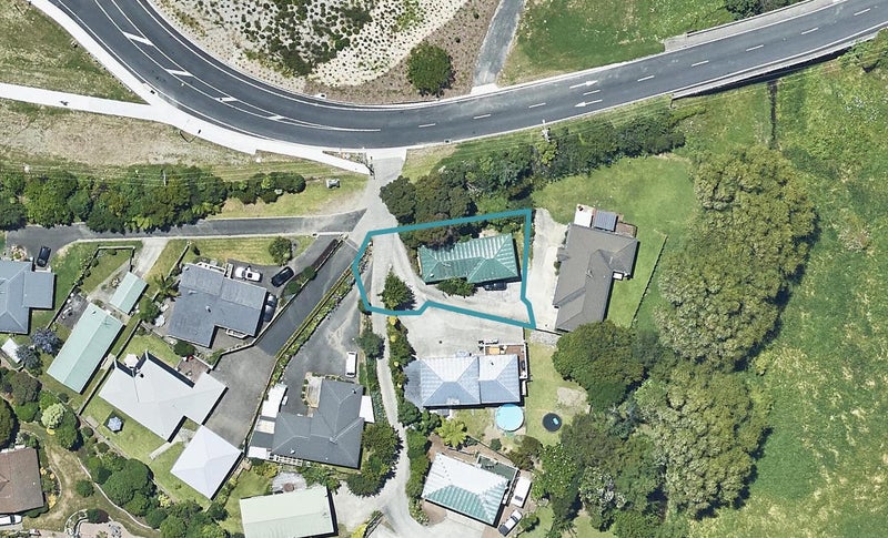 44 Welcome Bay Lane, Hairini, Tauranga - Carousel 1
