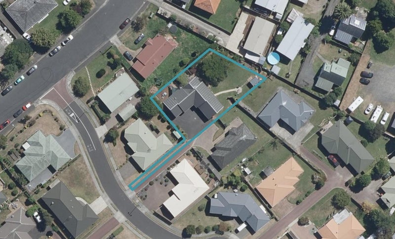 5 Mews Place, Forest Lake, Hamilton - Carousel 1
