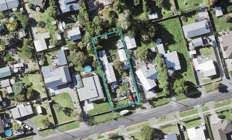 70 Third View Avenue, Beachlands, Auckland - Carousel 1