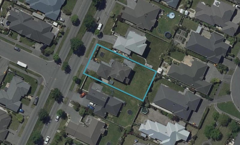 16 McMahon Drive, Aidanfield, Christchurch - Carousel 1