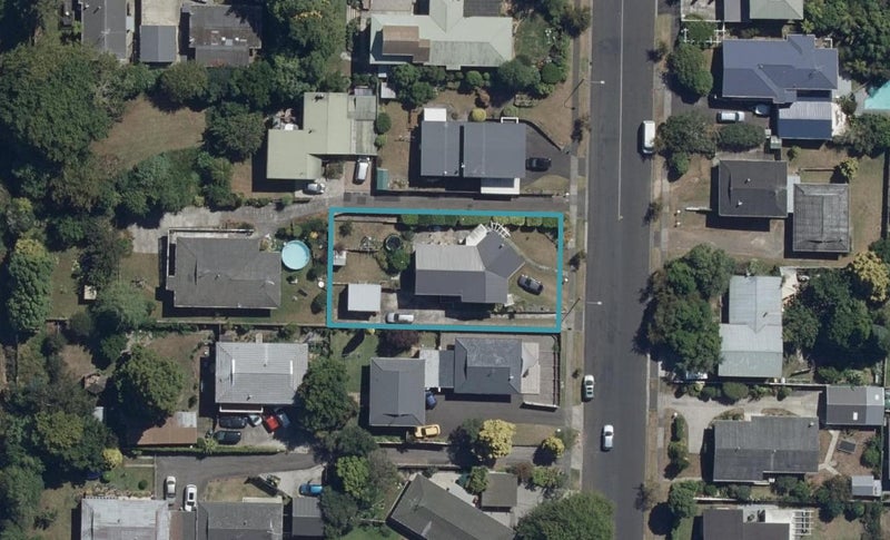 40 Alison Street, Hamilton Lake, Hamilton - Carousel 1