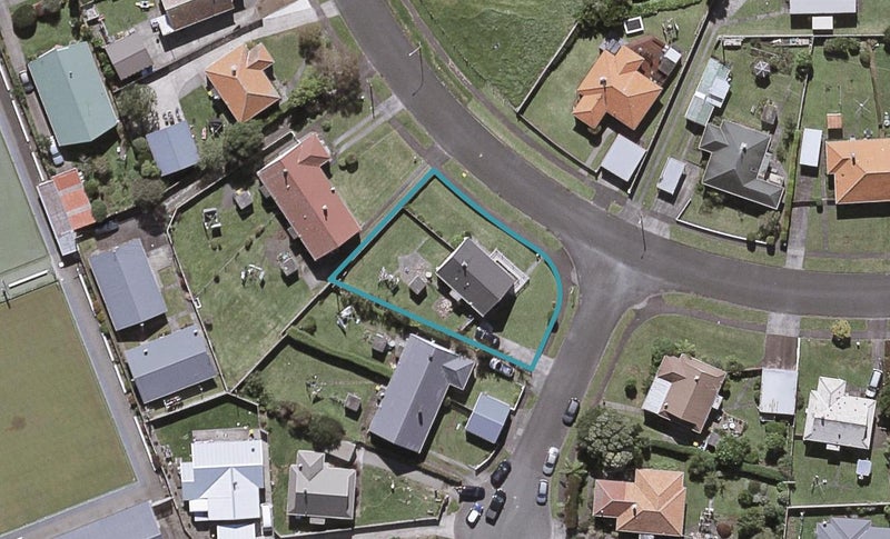 46 Wrantage Street, Westown, New Plymouth - Carousel 1