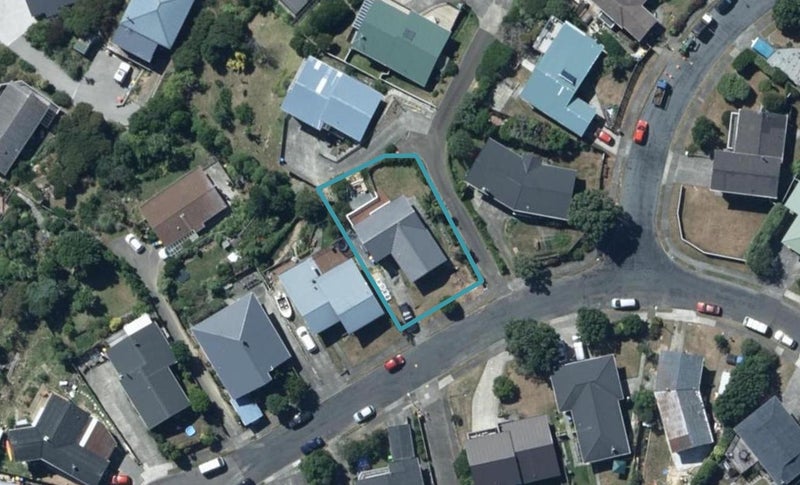 22 Forth Place, Papakowhai, Porirua - Carousel 1