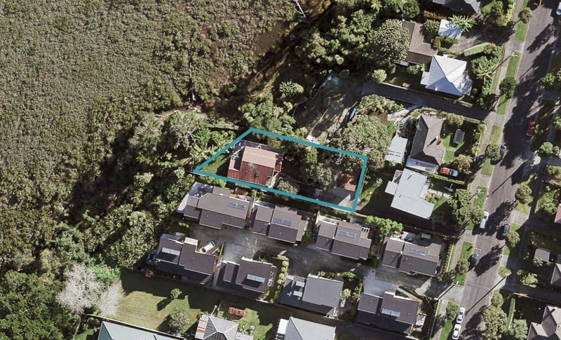 29A Seaside Avenue, Waterview, Auckland - Carousel 1