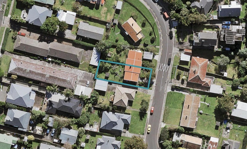 34 Shorwell Street, Sandringham, Auckland - Carousel 1