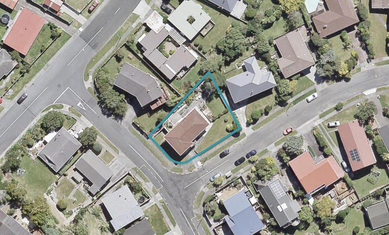 1 Reese Jones Grove, Maungaraki, Lower Hutt - Carousel 1