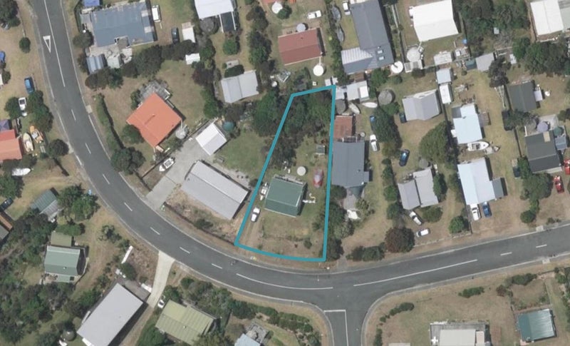 7 Holiday Crescent, Mangawhai Heads, Mangawhai - Carousel 1