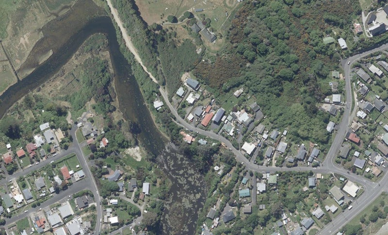 29 McIntosh Road, Brighton, Dunedin - Carousel 1