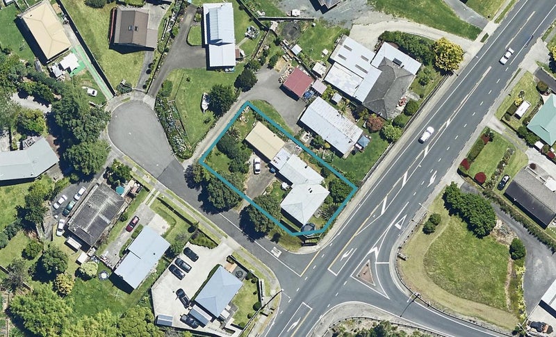 57 Cambridge Road, Judea, Tauranga - Carousel 1