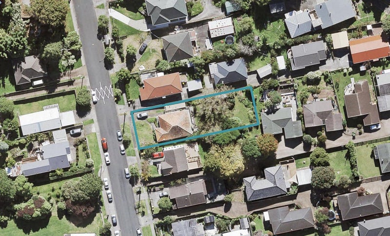 10 Arahoe Road, New Lynn, Auckland - Carousel 1