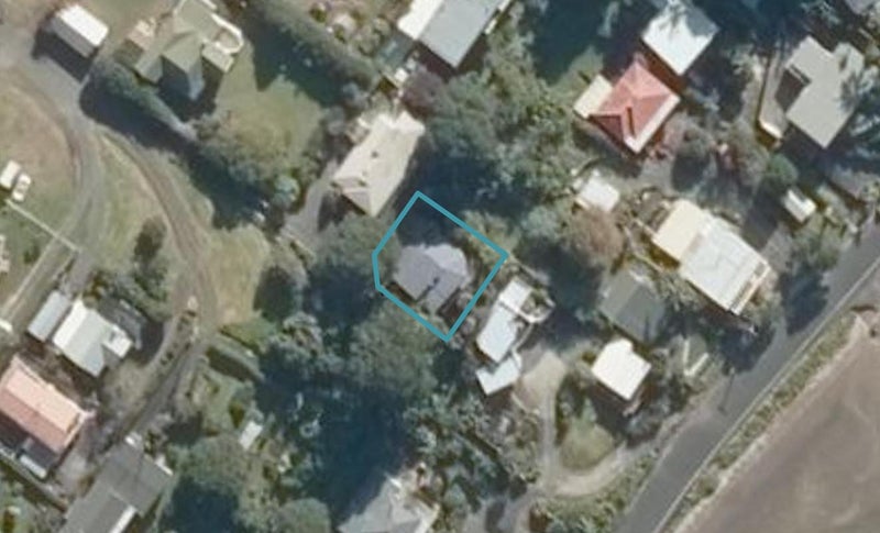 5 Mckenzie Avenue, Onerahi, Whangarei - Carousel 1