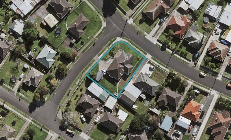24 Ashton Avenue, Otara, Auckland - Carousel 1