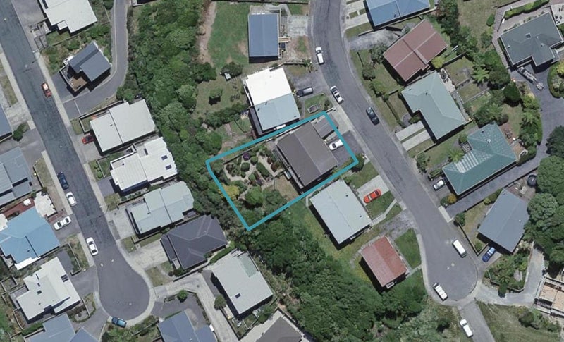12A Ceres Crescent, Johnsonville, Wellington - Carousel 1