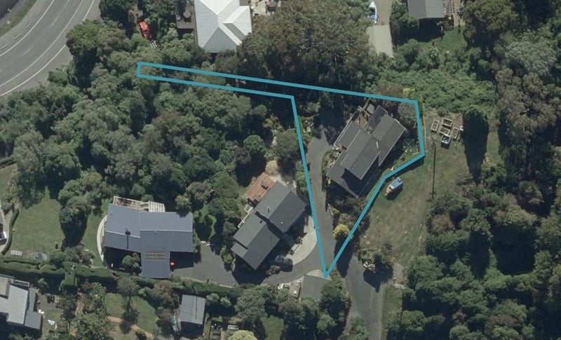 20 Kellas Street, Macandrew Bay, Dunedin - Carousel 1